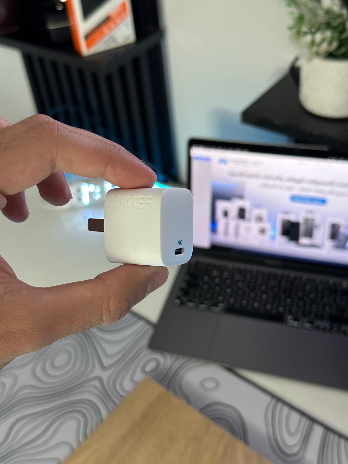 charger Anker 20w