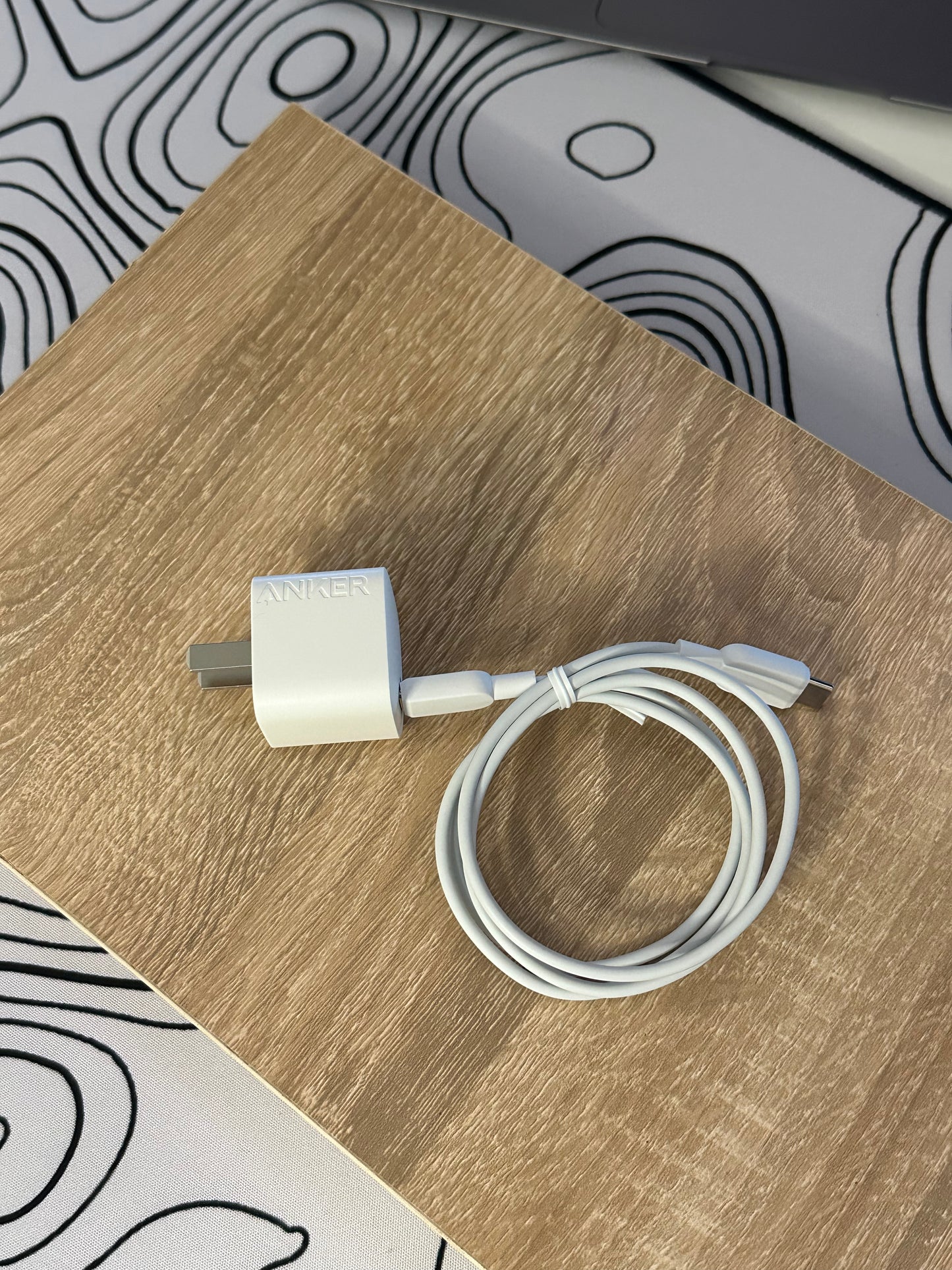 charger Anker 20w